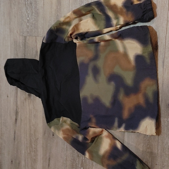 Adidas Originals camo hoodie windbreaker sz medium used great condition - Picture 4 of 5